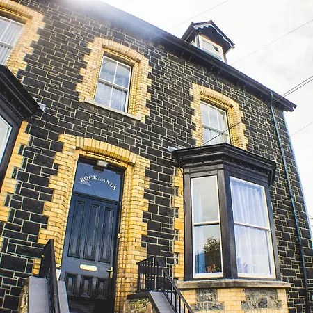 Penmaenmawr Bed & Breakfast-3